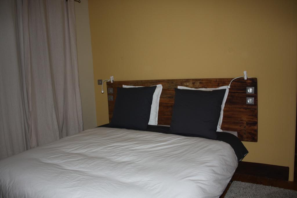 Bed In Bellongue Aucazein Phòng bức ảnh